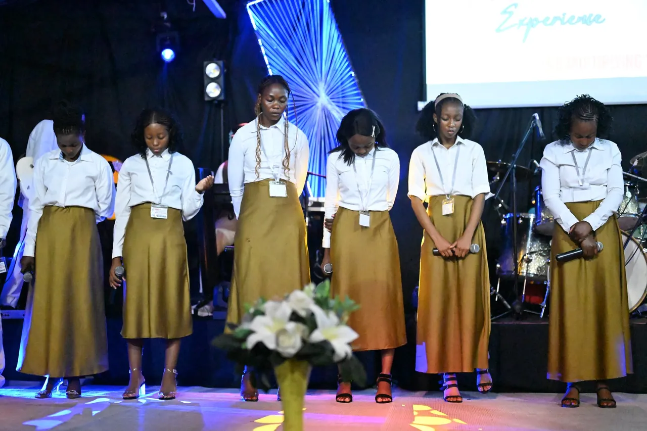 Worship Connect leading praise at Koinonia 25